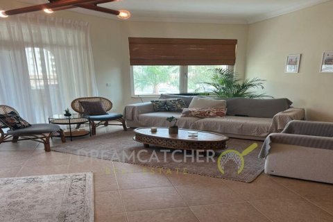 Müüa korter asukohaga Palm Jumeirah, Dubai, AÜE: 3 magamistoaga, 200.48 m² Nr 81088 - pilt 1