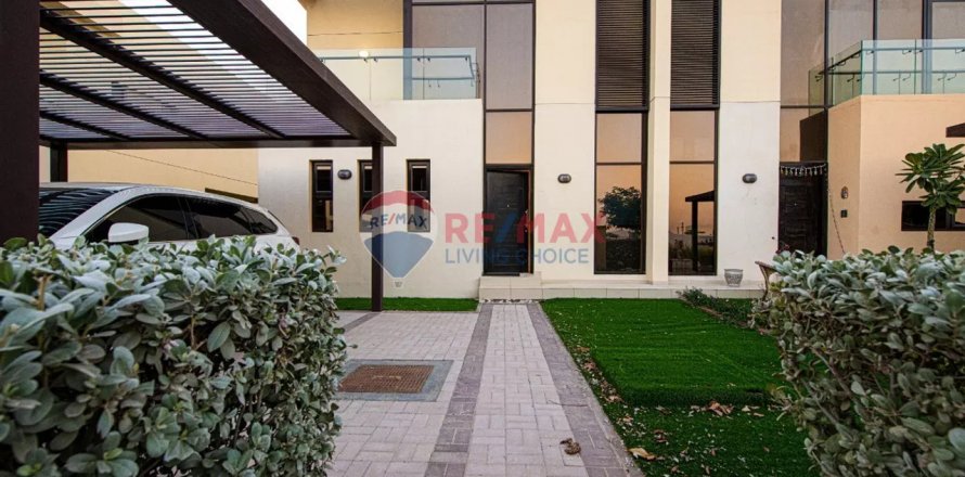 Ridamaja asukohaga DAMAC Hills (Akoya by DAMAC), Dubai, AÜE: 3 magamistoaga, 253 m² Nr 78484