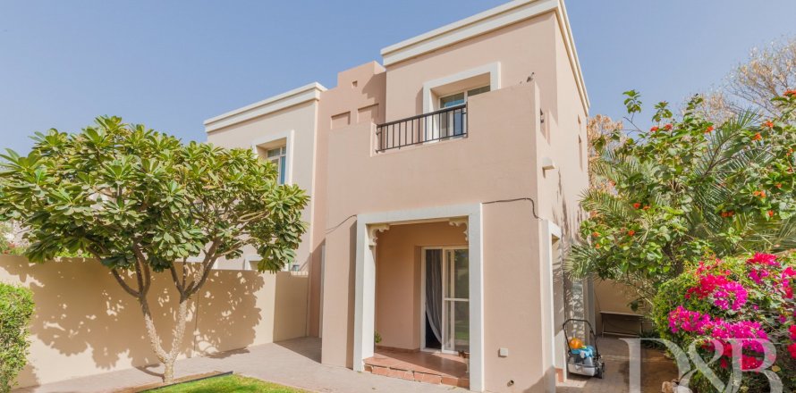 Villa asukohaga Arabian Ranches, Dubai, AÜE: 2 magamistoaga, 242.6 m² Nr 79388