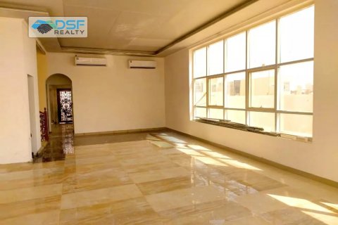 Müüa villa asukohaga Tilal City, Sharjah, AÜE: 4 magamistoaga, 390 m² Nr 78326 - pilt 3