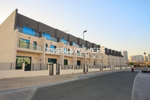 خانه شهری برای فروش در  Jumeirah Village Circle، Dubai، امارات متحده عربی  4 خوابه ، 441.29 متر مربع ، شماره 18524 - تصویر 28