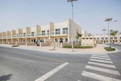 خانه شهری برای فروش در  International City، Dubai، امارات متحده عربی  3 خوابه ، 191.01 متر مربع ، شماره 18400 - تصویر 13