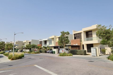 Flora - تصویر 5