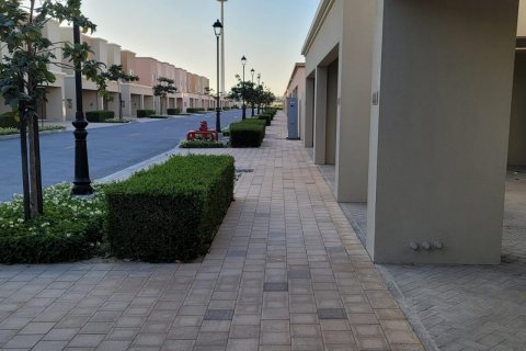 خانه شهری برای فروش در  Dubai Land، Dubai، امارات متحده عربی  4 خوابه ، 2214 متر مربع ، شماره 81244 - تصویر 10