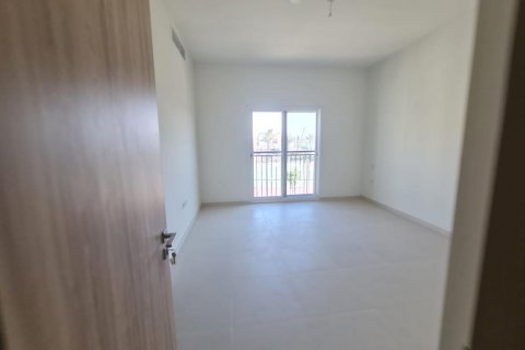 خانه شهری برای فروش در  Dubai Land، Dubai، امارات متحده عربی  4 خوابه ، 2476 متر مربع ، شماره 79849 - تصویر 7