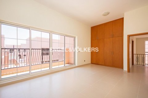 Huvila Nadd Al Sheba, Dubai, Arabiemiraatit 4 makuuhuonetta, 354.33 m2 № 18292 - kuva 10