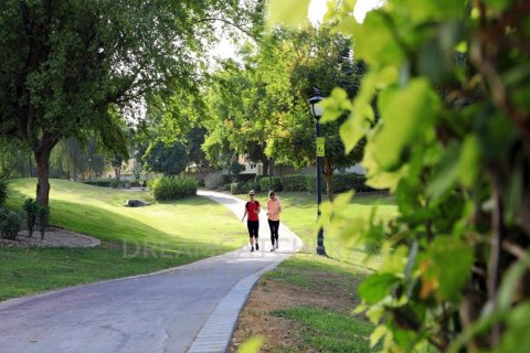 Kaupunkipientalo Dubai Sports City, Arabiemiraatit 4 makuuhuonetta, 246.93 m2 № 23166 - kuva 12