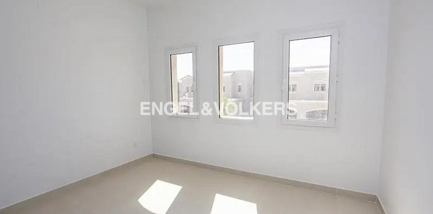 Huvila Serena, Dubai, Arabiemiraatit 2 makuuhuonetta, 175.31 m2 № 22058