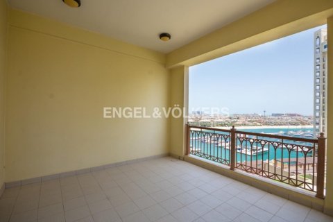 Huoneisto MARINA RESIDENCES Palm Jumeirah, Dubai, Arabiemiraatit 2 makuuhuonetta, 161.19 m2 № 22062 - kuva 2