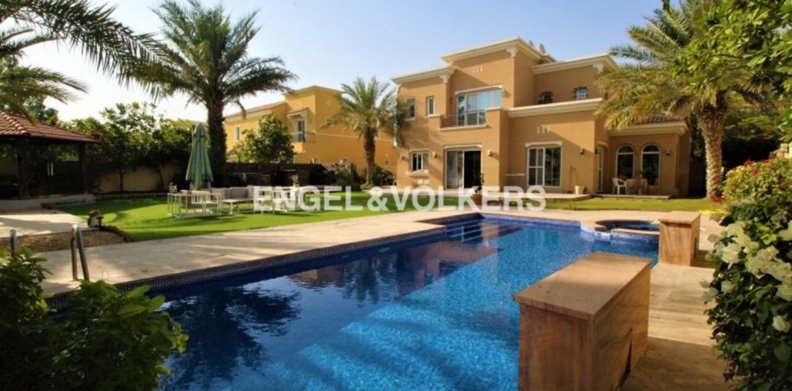 Huvila Arabian Ranches, Dubai, Arabiemiraatit 4 makuuhuonetta, 322 m2 № 28319