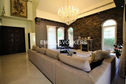 Huvila Arabian Ranches, Dubai, Arabiemiraatit 4 makuuhuonetta, 322.00 m2 № 28319 - kuva 8