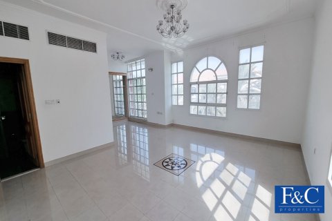 Huvila Umm Suqeim, Dubai, Arabiemiraatit 4 makuuhuonetta, 557.4 m2 № 44684 - kuva 17