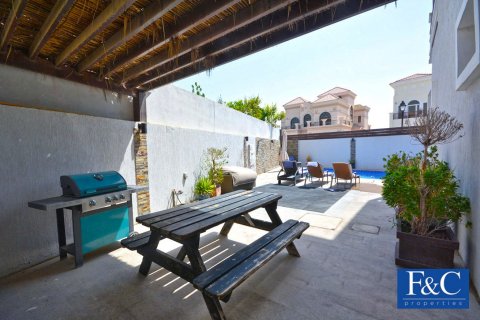 Huvila The Villa, Dubai, Arabiemiraatit 6 makuuhuonetta, 418.1 m2 № 44786 - kuva 27