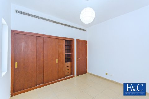 Huvila AL MAHRA Arabian Ranches, Dubai, Arabiemiraatit 4 makuuhuonetta, 436.6 m2 № 44581 - kuva 16