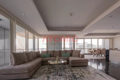 Kattohuoneisto Dubai Marina, Arabiemiraatit 5 makuuhuonetta, 427 m2 № 50153 - kuva 2