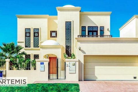 Huvila Jumeirah Park, Dubai, Arabiemiraatit 4 makuuhuonetta, 420 m2 № 50178 - kuva 13