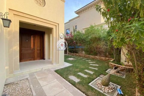 Huvila Arabian Ranches 2, Dubai, Arabiemiraatit 3 makuuhuonetta, 412 m2 № 50144 - kuva 5