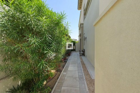 Huvila Arabian Ranches 2, Dubai, Arabiemiraatit 5 makuuhuonetta, 324 m2 № 54511 - kuva 11