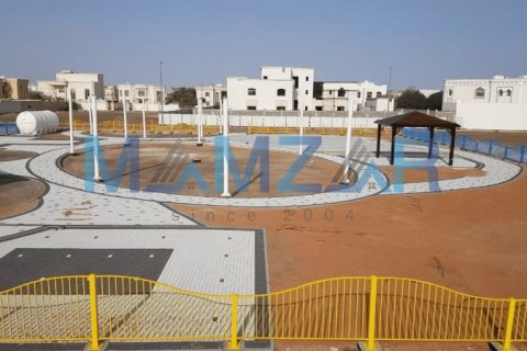 Huvila Al Dhahir, Al Ain, Arabiemiraatit 6 makuuhuonetta, 929 m2 № 56722 - kuva 3