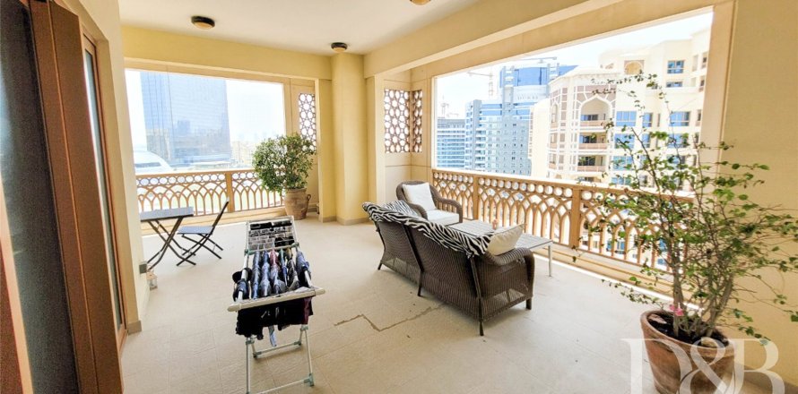 Huoneisto MARINA RESIDENCES Palm Jumeirah, Dubai, Arabiemiraatit 2 makuuhuonetta, 187.6 m2 № 67110