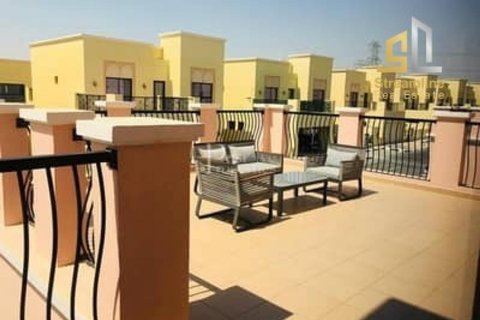 Huvila Nadd Al Sheba, Dubai, Arabiemiraatit 5 makuuhuonetta, 591.32 m2 № 63225 - kuva 11