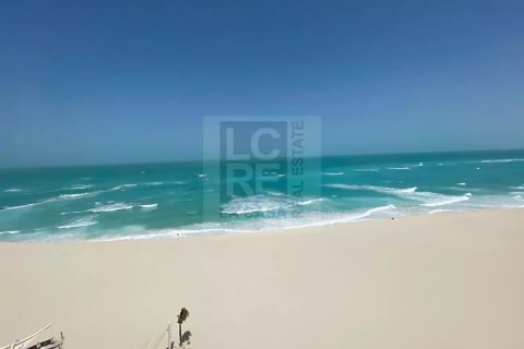 Kattohuoneisto Saadiyat Island, Abu Dhabi, Arabiemiraatit 5 makuuhuonetta, 1516 m2 № 74830 - kuva 1