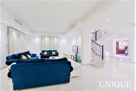 Huvila Living Legends, Dubai, Arabiemiraatit 6 makuuhuonetta, 390.2 m2 № 74046 - kuva 6