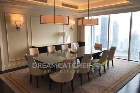 Huoneisto Dubai, Arabiemiraatit 4 makuuhuonetta, 263.84 m2 № 40457 - kuva 5