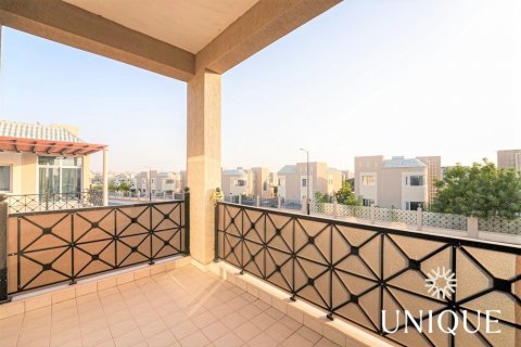 Huvila Living Legends, Dubai, Arabiemiraatit 6 makuuhuonetta, 390.2 m2 № 74046 - kuva 19