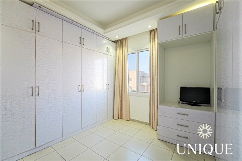 Huvila Living Legends, Dubai, Arabiemiraatit 6 makuuhuonetta, 390.2 m2 № 74046 - kuva 13