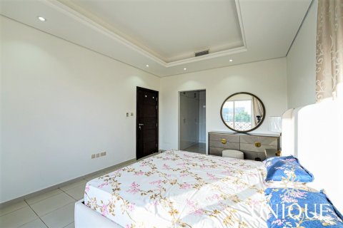 Huvila Living Legends, Dubai, Arabiemiraatit 6 makuuhuonetta, 390.2 m2 № 74046 - kuva 12