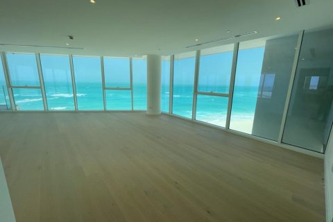 Kattohuoneisto MAMSHA AL SAADIYAT Saadiyat Island, Abu Dhabi, Arabiemiraatit 5 makuuhuonetta, 1519 m2 № 80813 - kuva 5