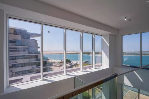 Kaupunkipientalo Yas Island, Abu Dhabi, Arabiemiraatit 3 makuuhuonetta, 308 m2 № 79827 - kuva 6