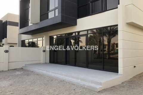 Villa à vendre à  DAMAC Hills (Akoya by DAMAC), Dubai, EAU 4 chambres, 251.02 m2 № 19556 - photo 14