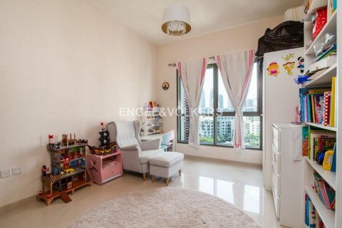 Appartement à louer à The Views, Dubai, EAU 3 chambres, 176.89 m2 № 18471 - photo 14