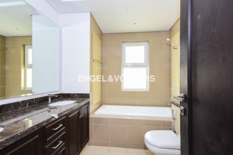 Maison de ville à vendre à  Serena, Dubai, EAU 2 chambres, 137.96 m2 № 21698 - photo 13