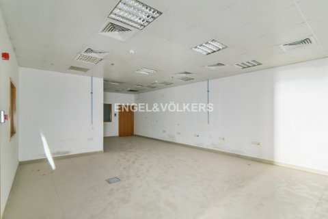 Entrepôt à louer à Umm Ramool, Dubai, EAU 605.72 m2 № 28332 - photo 10