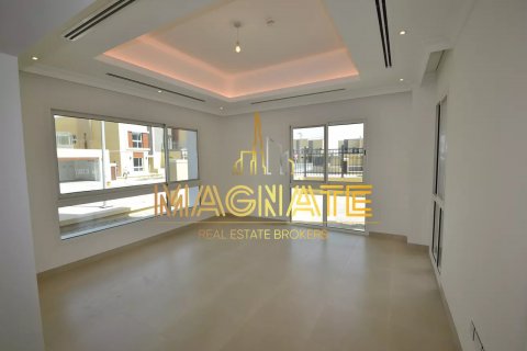 Villa à vendre à  Al Barsha, Dubai, EAU 5 chambres, 666 m2 № 50262 - photo 2