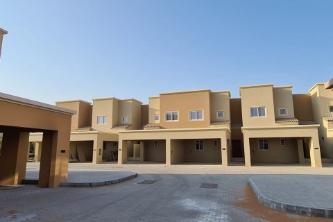 Ensemble immobilier AMARANTA à Dubai Land, Dubai, EAU № 61555 - photo 6
