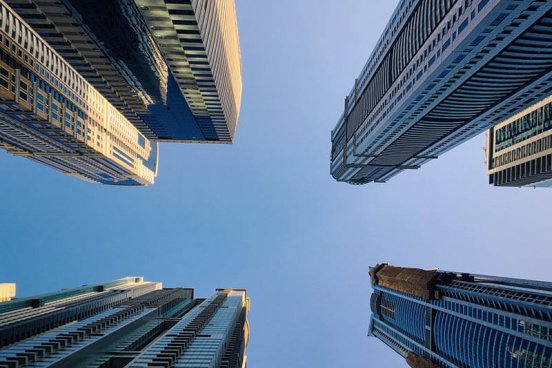 Hors plan à Dubaï: comment réduire les risques en achetant une propriété pendant la phase de construction?