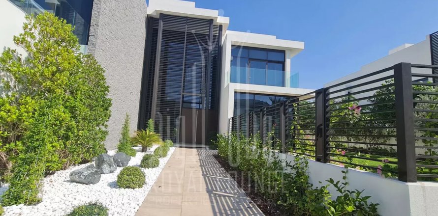 Villa à Saadiyat Island, Abu Dhabi, EAU: 4 chambres, 686 m2 № 74987