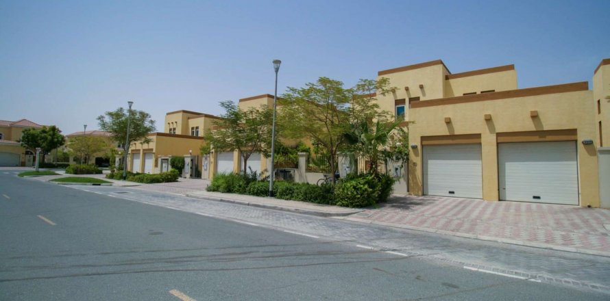 Ensemble immobilier JUMEIRAH PARK HOMES à Jumeirah Park, Dubai, EAU № 65208