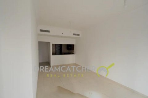 Appartement à vendre à  Jumeirah Lake Towers, Dubai, EAU 2 chambres, 138.89 m2 № 75823 - photo 2