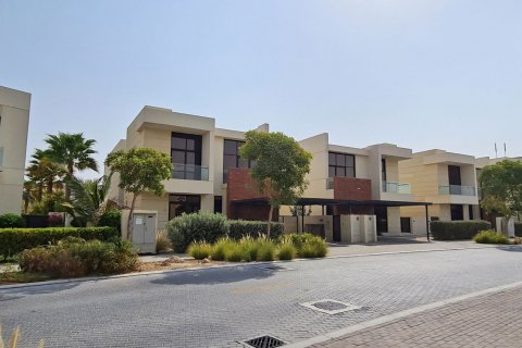 Ensemble immobilier THE FIELD à DAMAC Hills (Akoya by DAMAC), Dubai, EAU № 77669 - photo 5
