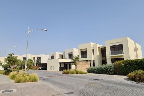 Ensemble immobilier THE FIELD à DAMAC Hills (Akoya by DAMAC), Dubai, EAU № 77669 - photo 6