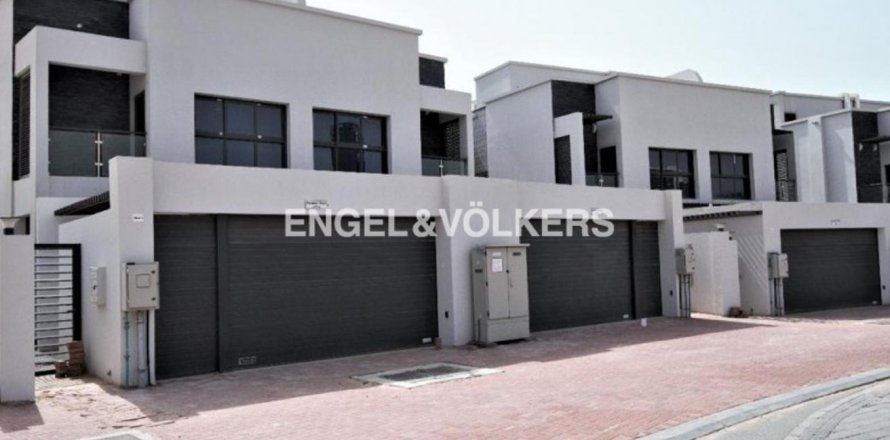 וילה ב Jumeirah Village Circle, Dubai, איחוד האמירויות 3 חדרי שינה, 251.58 מ"ר מספר 19598