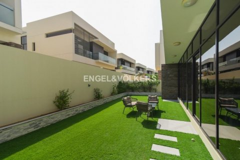 וילה למכירה ב DAMAC Hills (Akoya by DAMAC), Dubai, איחוד האמירויות  5 חדרי שינה, 433.48 מ"ר, מספר 18218 - תמונה 14