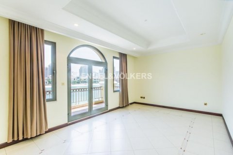 וילה למכירה ב Palm Jumeirah, Dubai, איחוד האמירויות  4 חדרי שינה, 464.51 מ"ר, מספר 18053 - תמונה 9