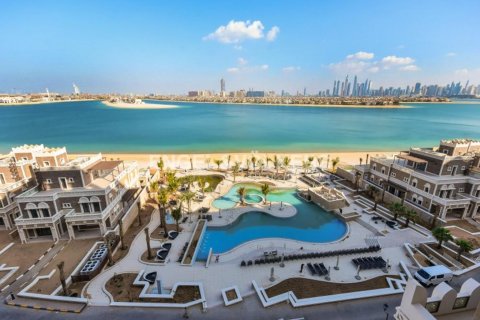 דירה להשכרה ב Palm Jumeirah, Dubai, איחוד האמירויות  2 חדרי שינה, 179.12 מ"ר, מספר 22061 - תמונה 2