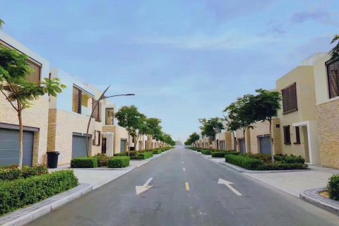 טאונהאוס למכירה ב Nadd Al Sheba, Dubai, איחוד האמירויות  5 חדרי שינה, 307 מ"ר, מספר 55042 - תמונה 3